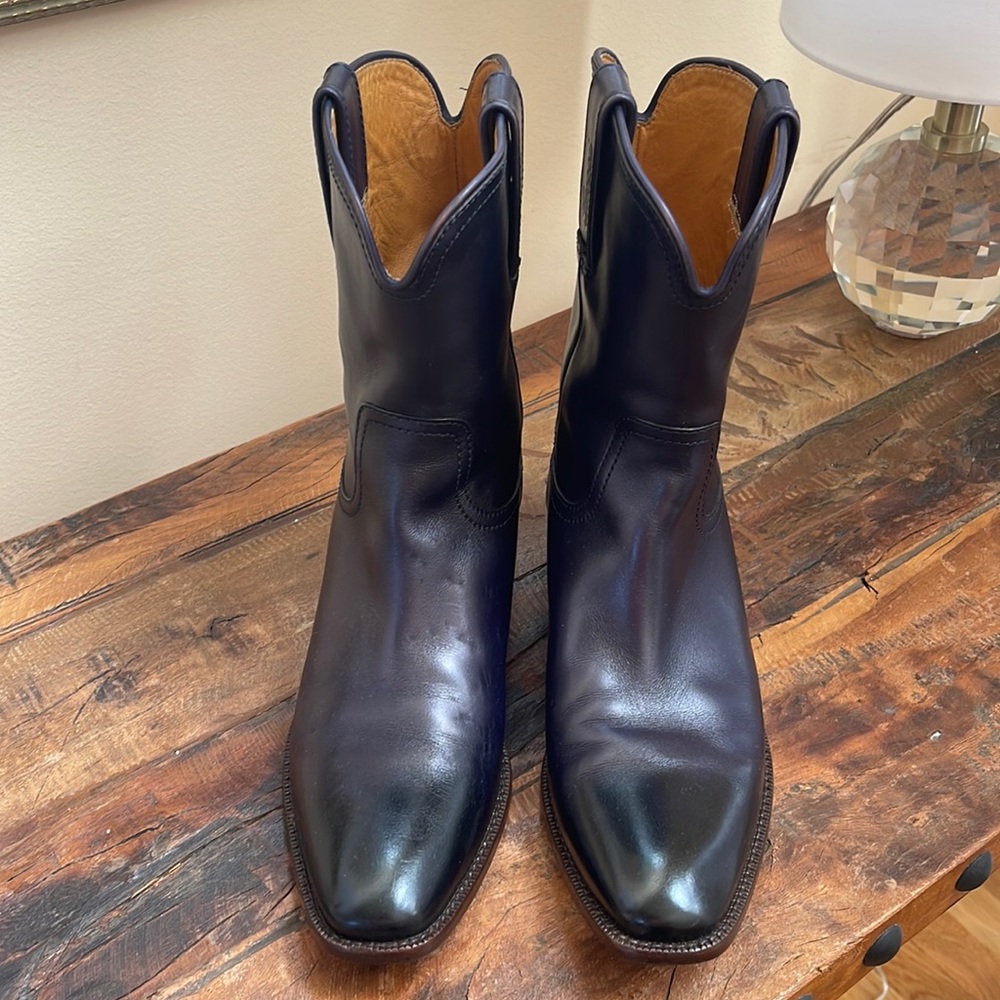 Authentic Gucci blue/black leather boots, size 9
